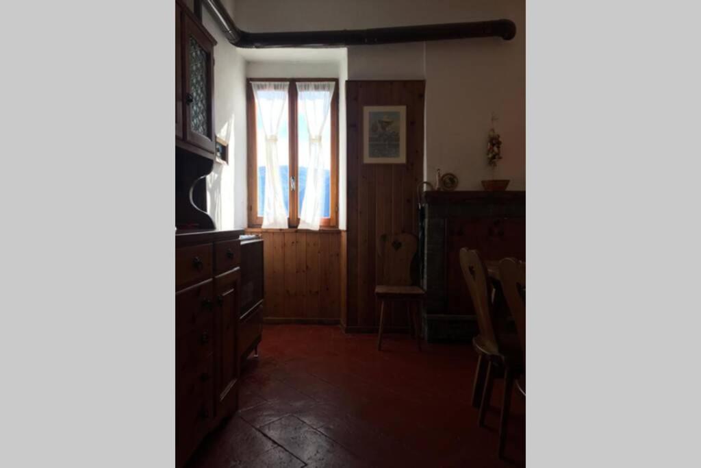 Nel Set Di Piccolo Mondo Antico Villa Viola Valsolda Kültér fotó