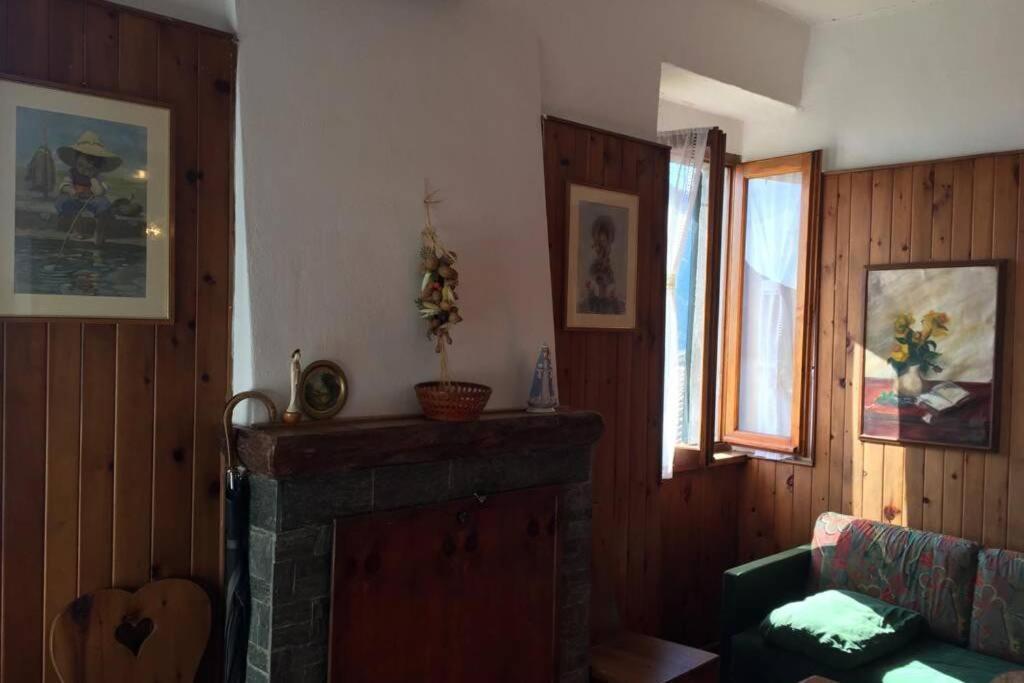 Nel Set Di Piccolo Mondo Antico Villa Viola Valsolda Kültér fotó