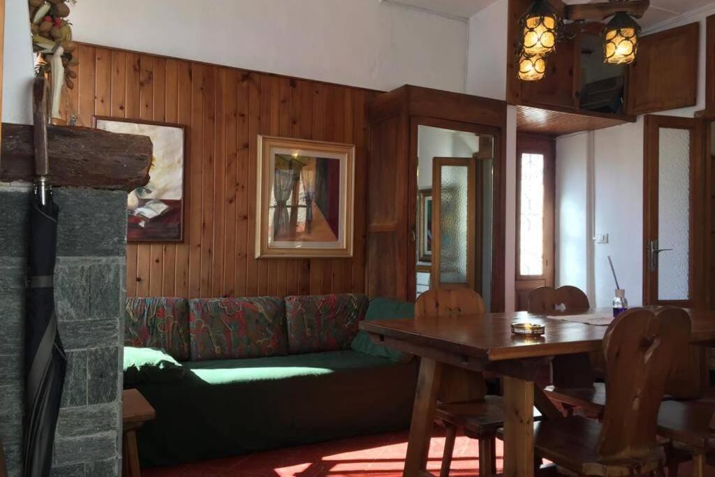 Nel Set Di Piccolo Mondo Antico Villa Viola Valsolda Kültér fotó